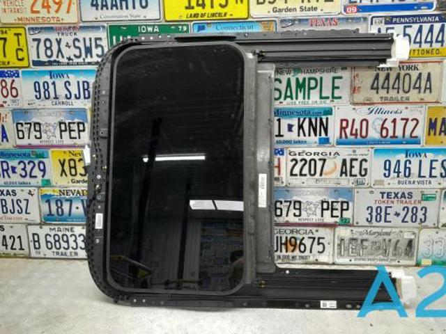 Детали люков облицовки кузова 4G8877049A VAG