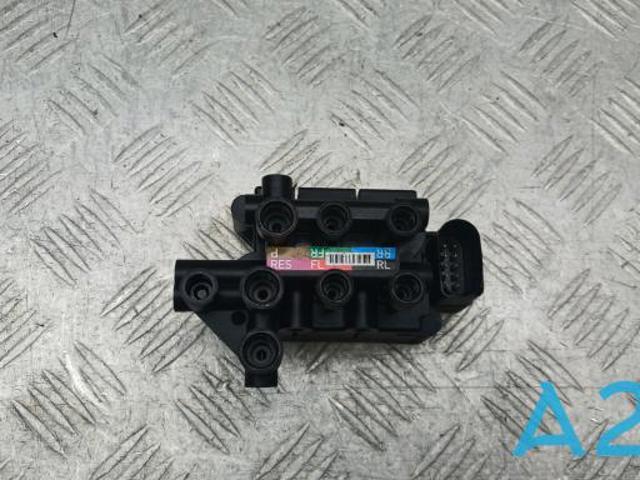 Блок клапанов гидравлической подвески AБС (ABS) 4KE616013A VAG