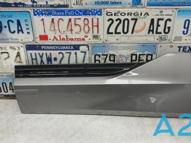 Молдинг двери задней левой нижний 4KE853969AGRU VAG