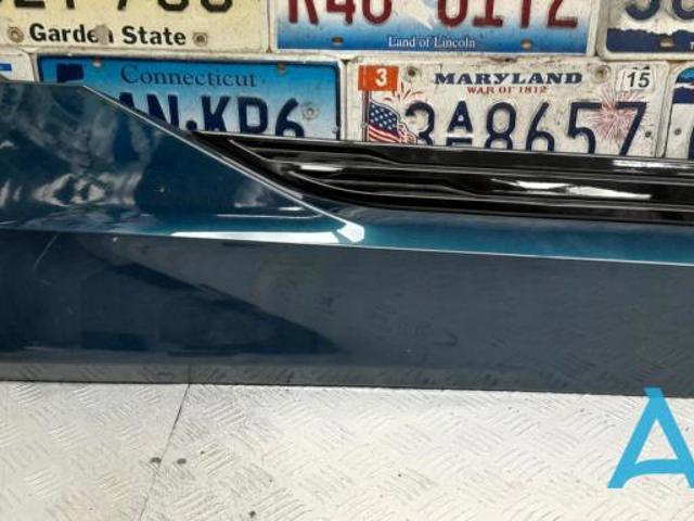 Накладка задней правой двери, нижняя 4KE853970AGRU VAG
