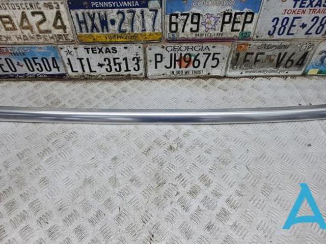 Автомобильный рейлинг на крышу левый 4KE860021A3Q7 VAG