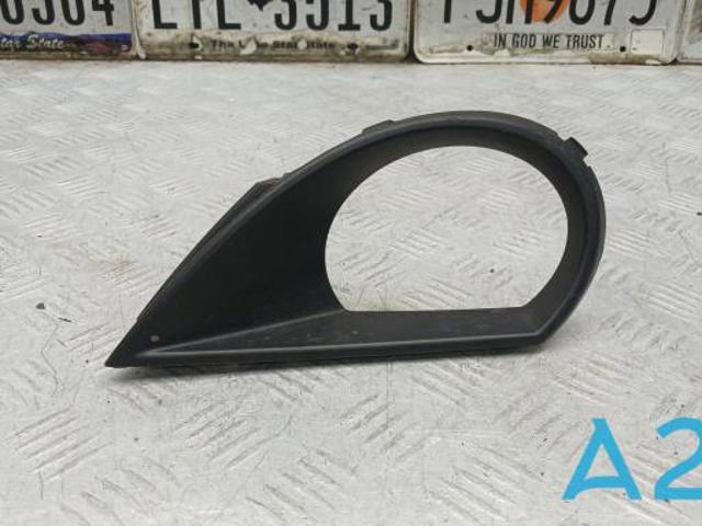 Ободок/окантовка фары противотуманной, правый 4L0807490A VAG