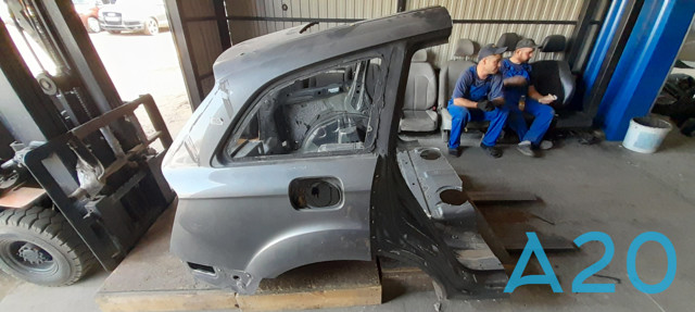 4L0809840 VAG Крыло заднее правое купить в Запорожье