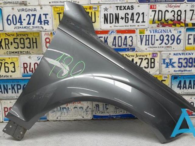 Правое крыло 4L0821102 VAG
