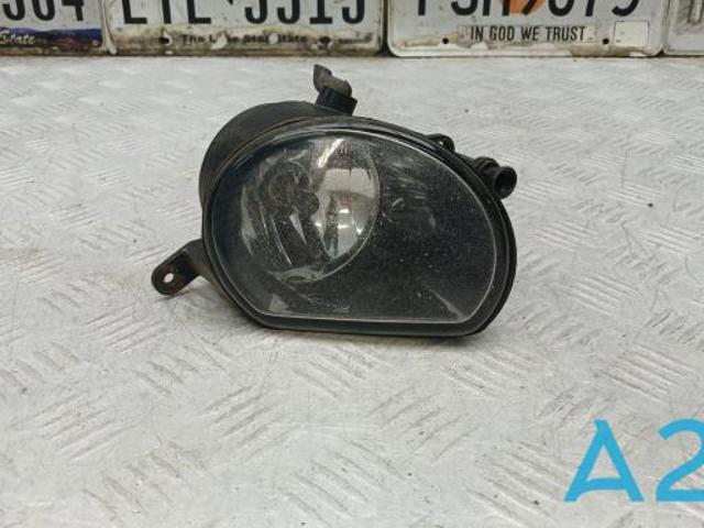 Фара противотуманная, левая 4L0941699A VAG
