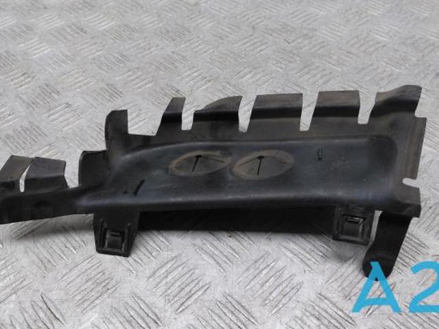 4M0121283CB VAG Верхний дефлектор радиатора купить в Павлоград
