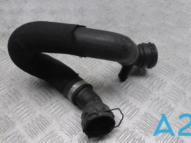 VAG 4M0122101AK Патрубок радиатора в наличии Запорожье