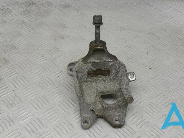 Кронштейн подушки (опоры) двигателя, правой 4M0199308AS VAG