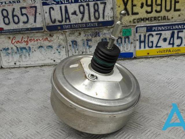 Вакуумник 4M0612103E PORSCHE