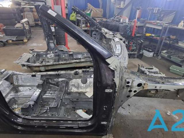 Арка крыла переднего правого 4M0805152 VAG