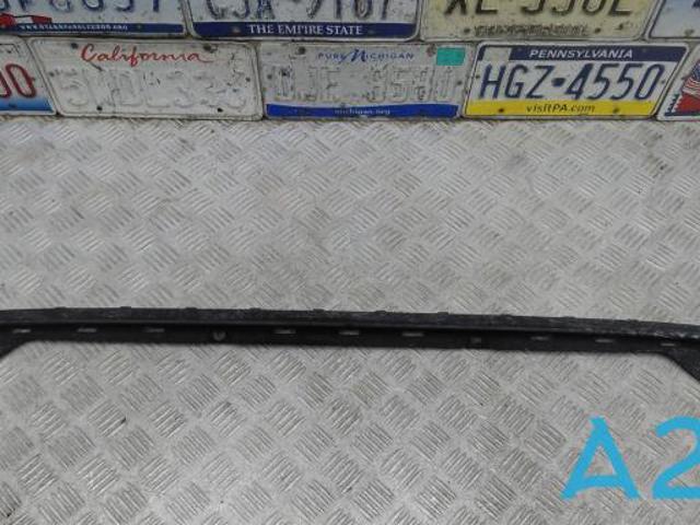Спойлер заднего бампера 4M08075419B9 VAG