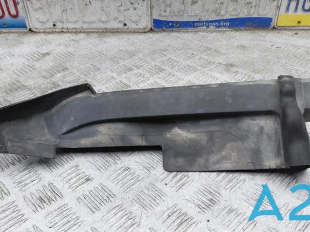 VAG 4M0821169B Уплотнитель капота в наличии Чернигов