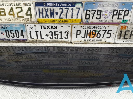 Спойлер задней двери 4M0827933BGRU VAG
