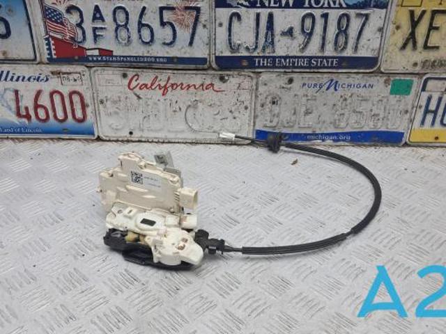 Замок двери задней правой 4M0839016K VAG