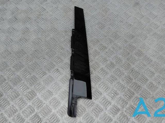 VAG 4M0839902 Накладка двери задней правой вертикальная в наличии Кривой Рог