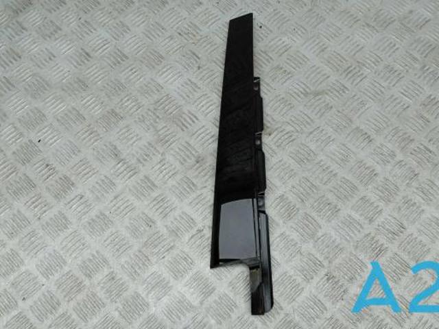 VAG 4M0839902 Накладка двери задней правой вертикальная в наличии Ирпень