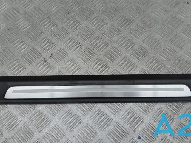 Накладка дверного порога внутренняя, передняя левая 4M0853373A9B9 VAG