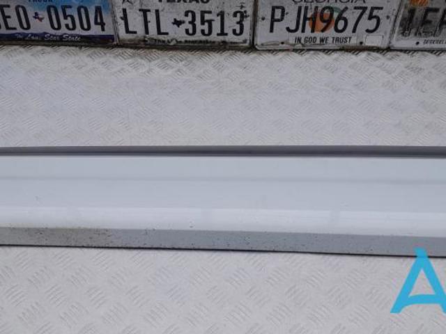 4M0853959GGRU Молдинг двери передней левой нижний купить Украина