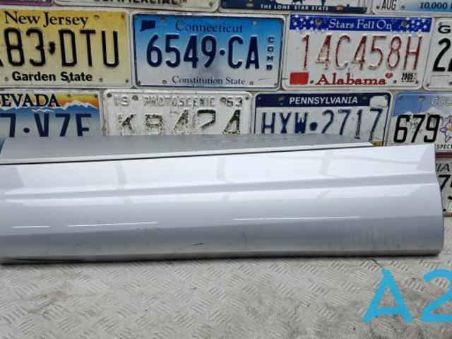 Молдинг двери задней левой нижний 4M0853969GGRU VAG