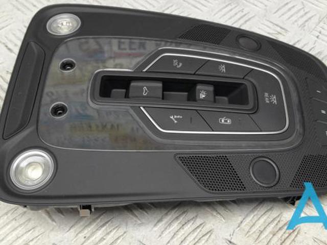 Плафоны внутреннего освещения 4M0947135AN6PS VAG