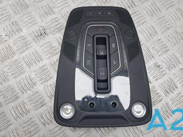 Плафон освещения кабины 4M0947135CP6PS VAG
