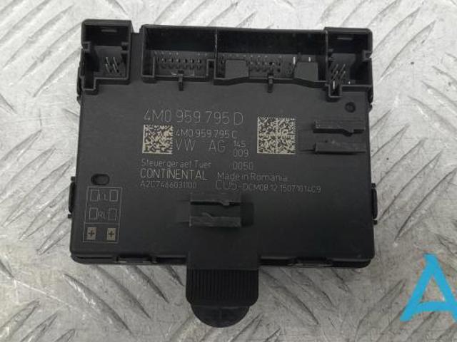 Блок комфорта задней двери 4M0959795D VAG