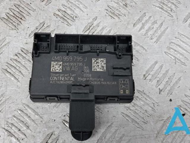 Блок комфорта задней двери 4M0959795J VAG