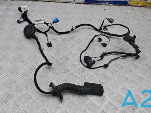 VAG 4M0971687EJ Жгут проводов задней двери в наличии Тернополь