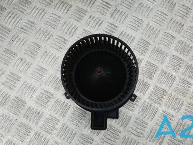 Моторчик печки 4M1820021 VAG