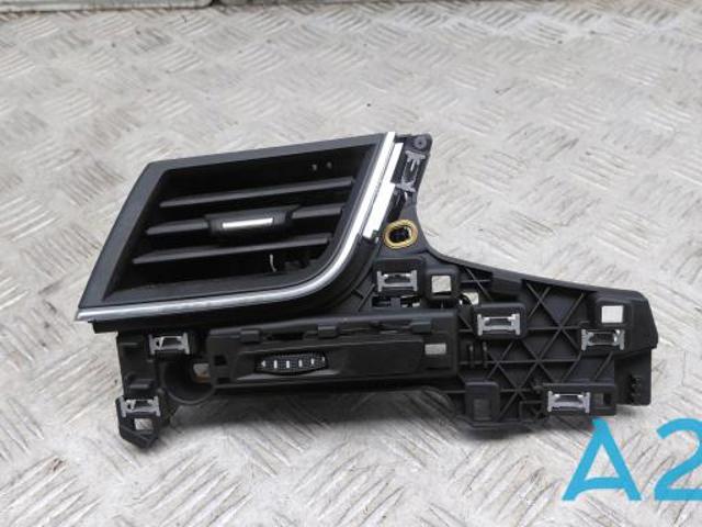 Решетка воздуховода левая 4M1820901AK6PS VAG
