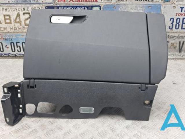 VAG 4M1857035D24A Ящик перчаточный (бардачок) в наличии Ровно
