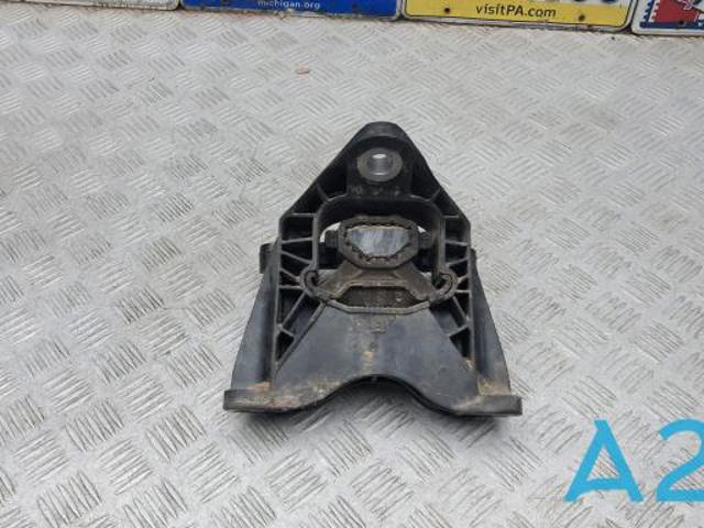 Подушка (опора) двигателя, левая 50850TXMA02 HONDA