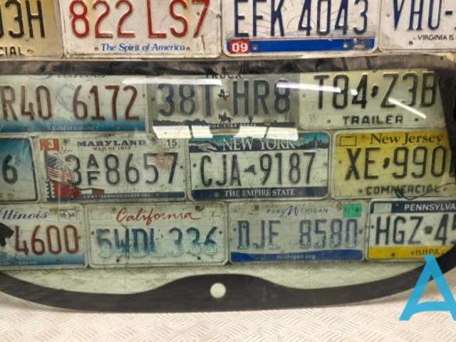 Стекло третьей/пятой двери 51007296768 BMW