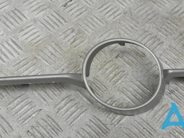 Ободок фары противотуманной 51117188385 BMW