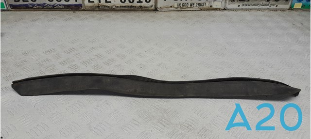 Защитная губа бампера переднего 51117222010 BMW