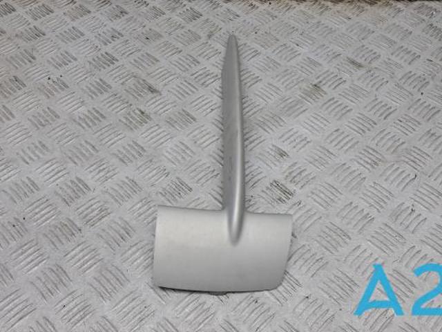 BMW 51117303113 Молдинг решетки бампера переднего левый в наличии Одесса