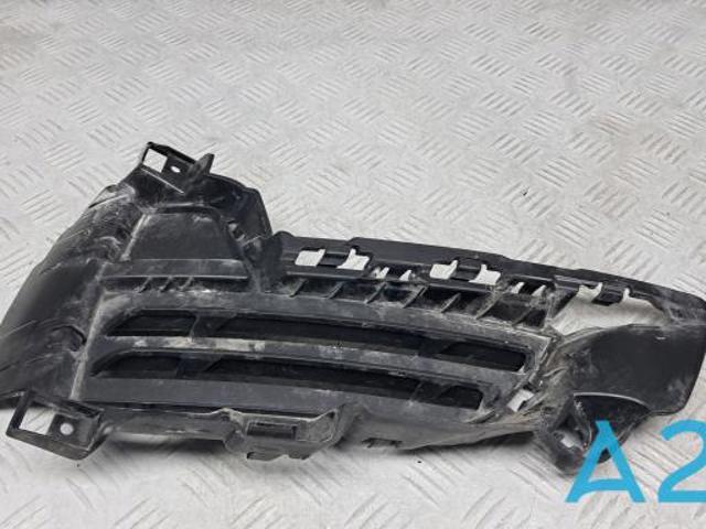 51117307994 Решетка бампера переднего правая нижняя купить Украина