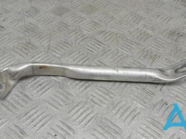 BMW 51117308058 Распорка передних стоек подвески правая в наличии Черкассы