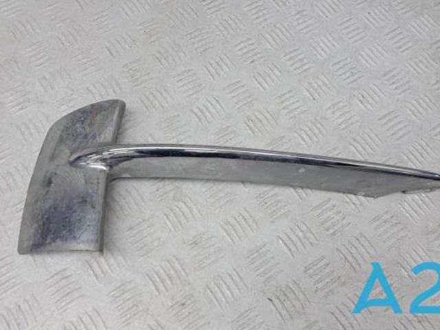 51117325396 Молдинг решетки бампера переднего правый купить Кривой Рог