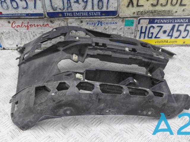 Крепление противотуманки правой 51117385346 BMW