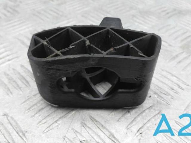 51117397396 Направляющая переднего бампера купить Ровно