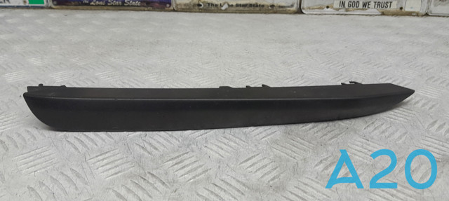 51117397615 BMW Молдинг решетки бампера переднего левый купить в Каменское