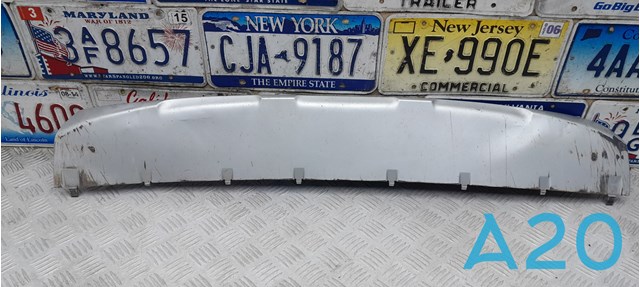 Накладка бампера переднего, центральная 51117425974 BMW