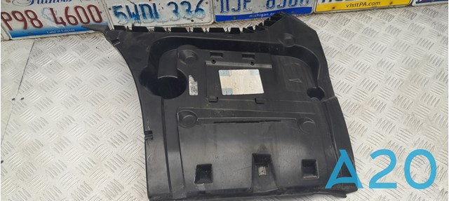 Кронштейн бампера заднего, правый 51127183886 BMW
