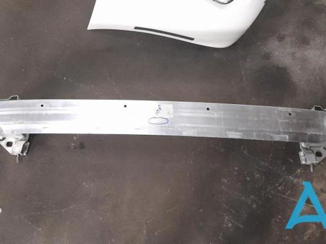 Шина бампера заднего 51127377218 BMW