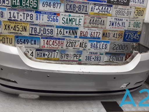 Задний бампер 51127378004 BMW