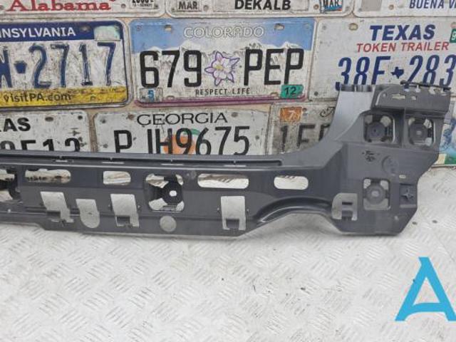 Правый кронштейн крепления бампера заднего 51127469364 BMW