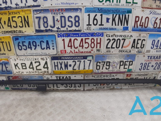 Автомобильный рейлинг на крышу правый 51137158530 BMW