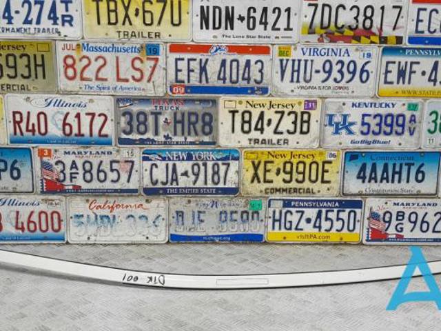 Накладка крыши правая 51137274740 BMW