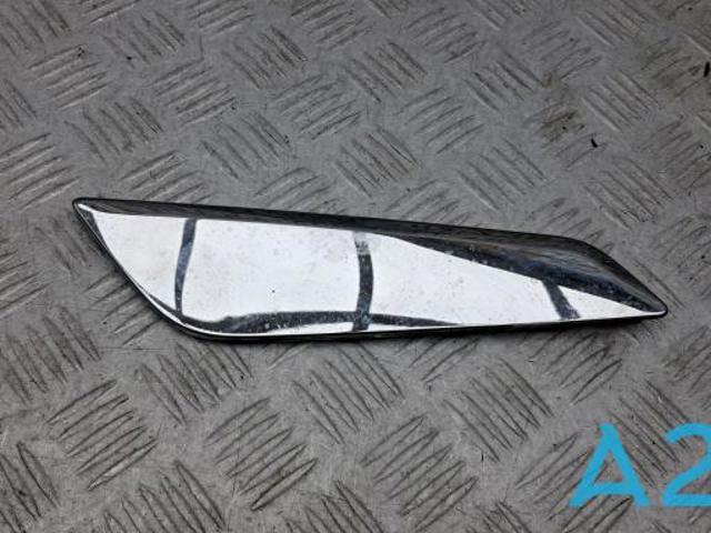 51137349594 BMW Молдинг крыла переднего правого купить в Украина